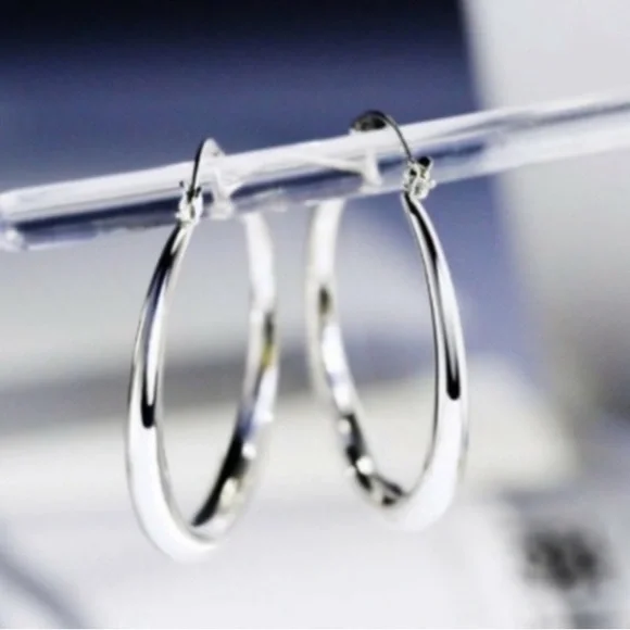 Classic Elegant 925 Sterling Silver Round Hollow Hoop Earrings - Picture 3 of 7